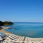 Della Contessa Cangini Di Volterra Con Piscina E Parco Privato ヴィラ カスティリョンチェッロ